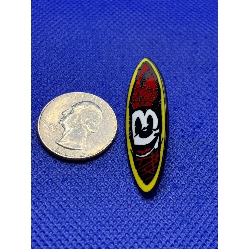 Minnie Mouse Castaway Cay Disney pin 2014 Cruise Line Surf Boards AUTHENTIC